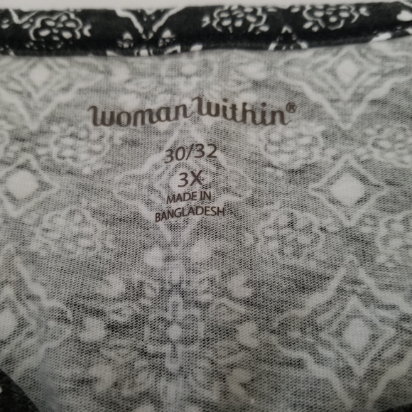 Women Within Size 3x Black And White V Neck Top Cotton/Polyester RN 88842 - Picture 4 of 7